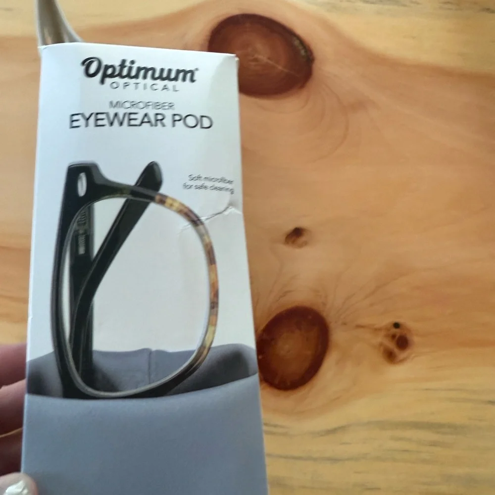 Gray eye glass microfiber holder